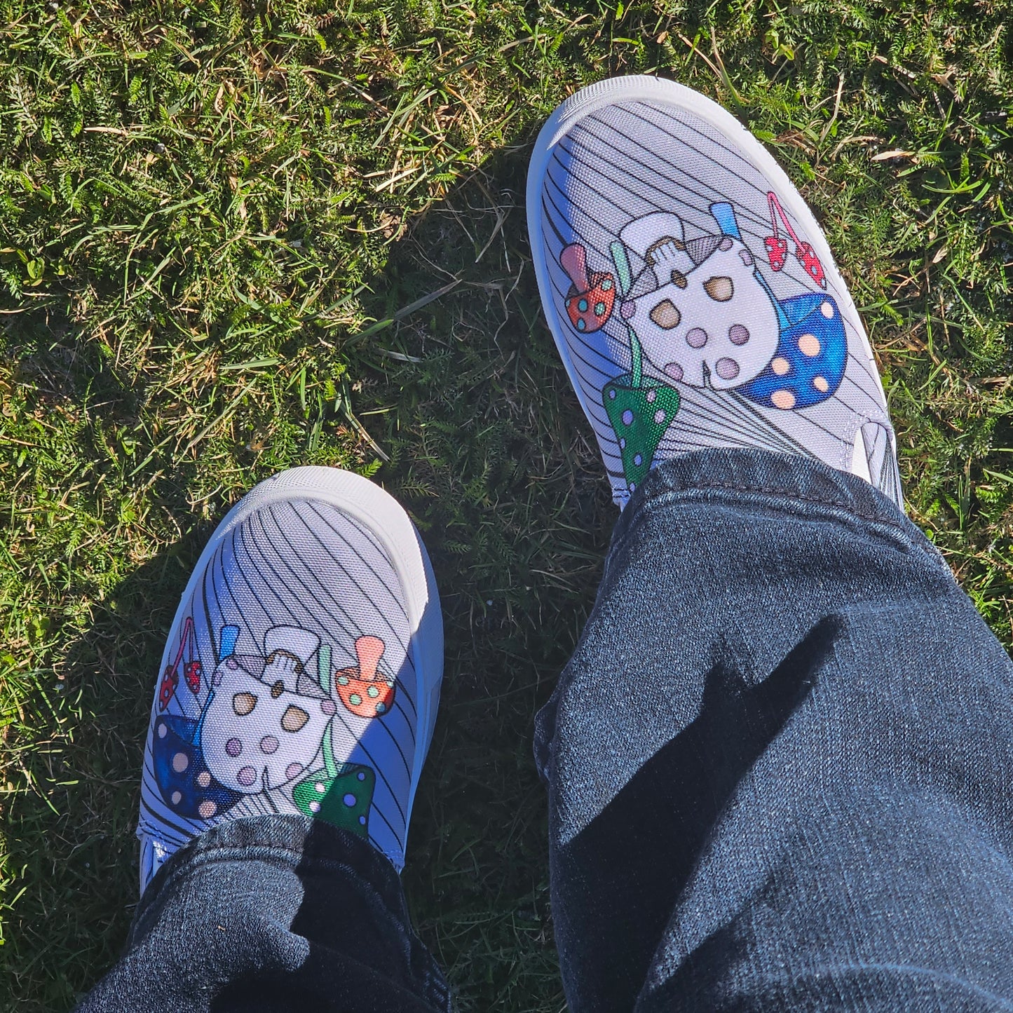 Women’s slip-on canvas shoes